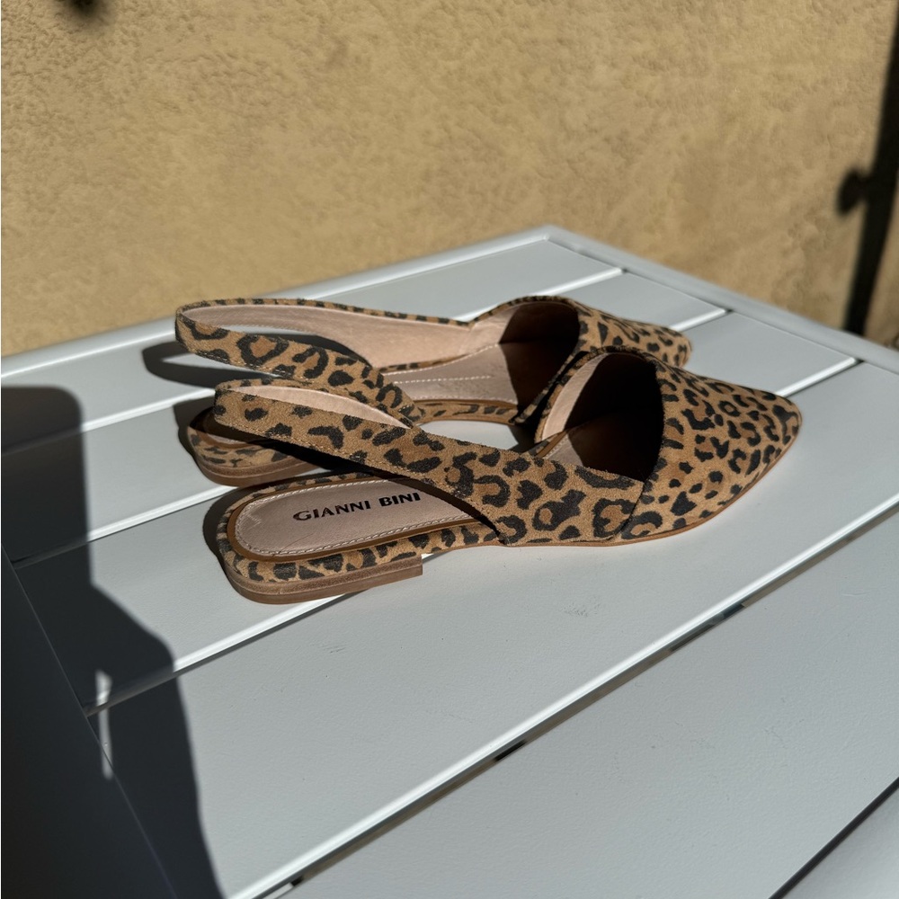 Gianni Bini Animal Print suede Slingback Flats size 6.5M